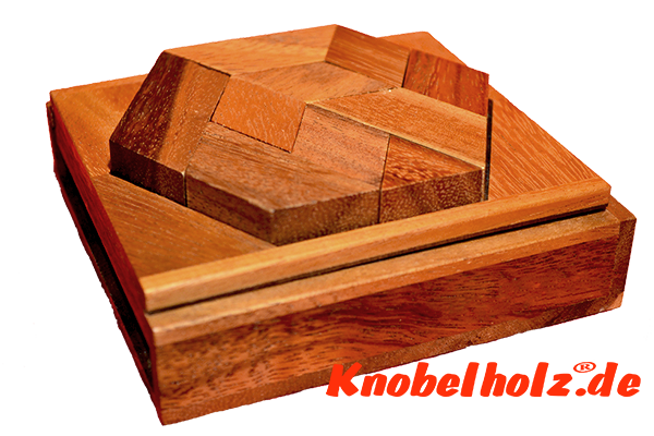 sechseck wooden puzzle Tangram aus Holz Knobelspiel Holzbox in den Maßen 12,0 x 12,0 x 4,2 cm samanea wooden brain teaser