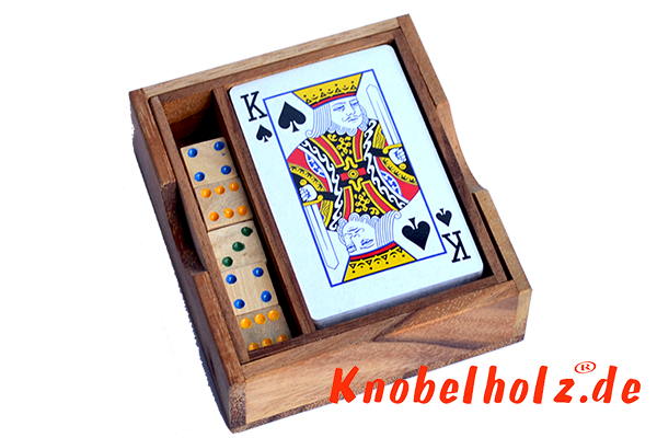 Kartenspiel mit Würfeln in Holzbox für die Reise in den Maßen 10,5 x 9,5 x 2,5 cm, card box  samanea wooden game