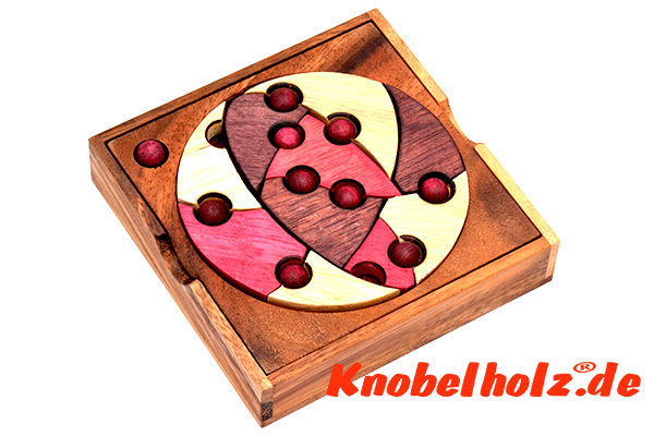 Kuchen Holzpuzzle, Cookie wooden puzzle Knobelspiel in den Maßen 14,0 x 14,0 x 3,0 cm samanea wooden brain teaser
