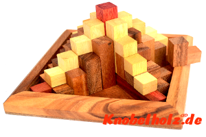 Fluch des Pharao Pyramiden Puzlle Big Keops 3D Holzpuzzle mit den Maßen 15,0 x 15,0 x 8,5 cm samanea wooden brain teaser