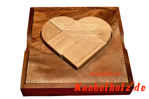 Heart Puzzle Box Ei des Kolumbus Tangram aus Holz in den Maßen 11,5 x 13,5 x 3,0 cm, monkey pod puzzle