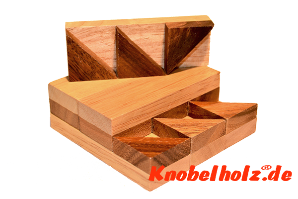 Schokoladen Sandwich Holzpuzzle mit 6 Teilen Interlock Puzzle in den Maßen  10,2 x 10,2 x 3,5 cm samanea wooden brainteaser